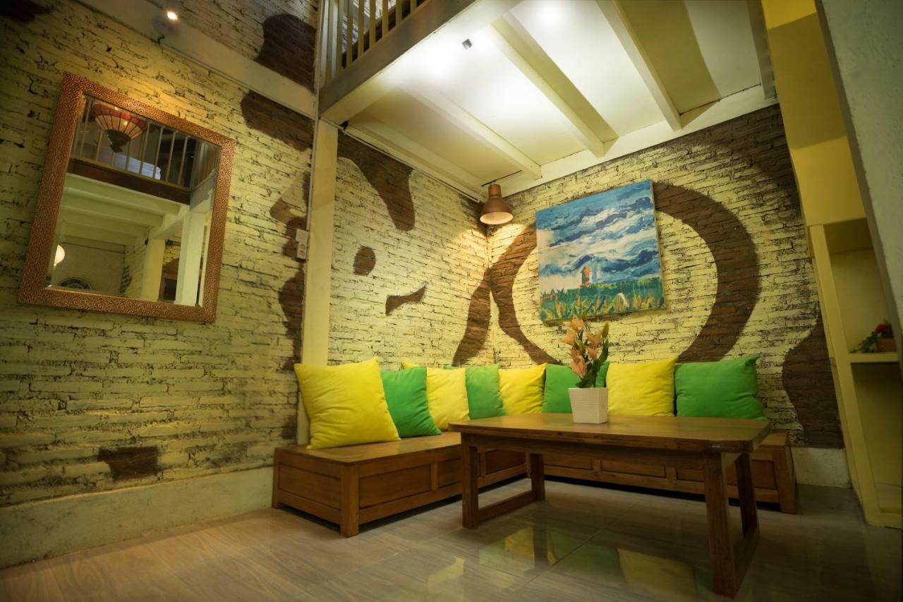 Hotel Ethes Coworking - Coliving & Lounge à Ngaglik Extérieur photo